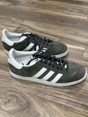 Adidas Gazelle Men’s Gray Suede Sneakers with White Stripes
